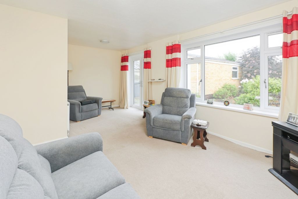 Property photo 2 of 14 Photo