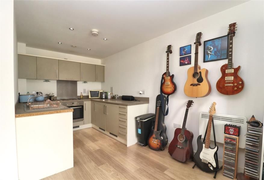 Property photo 3 of 8