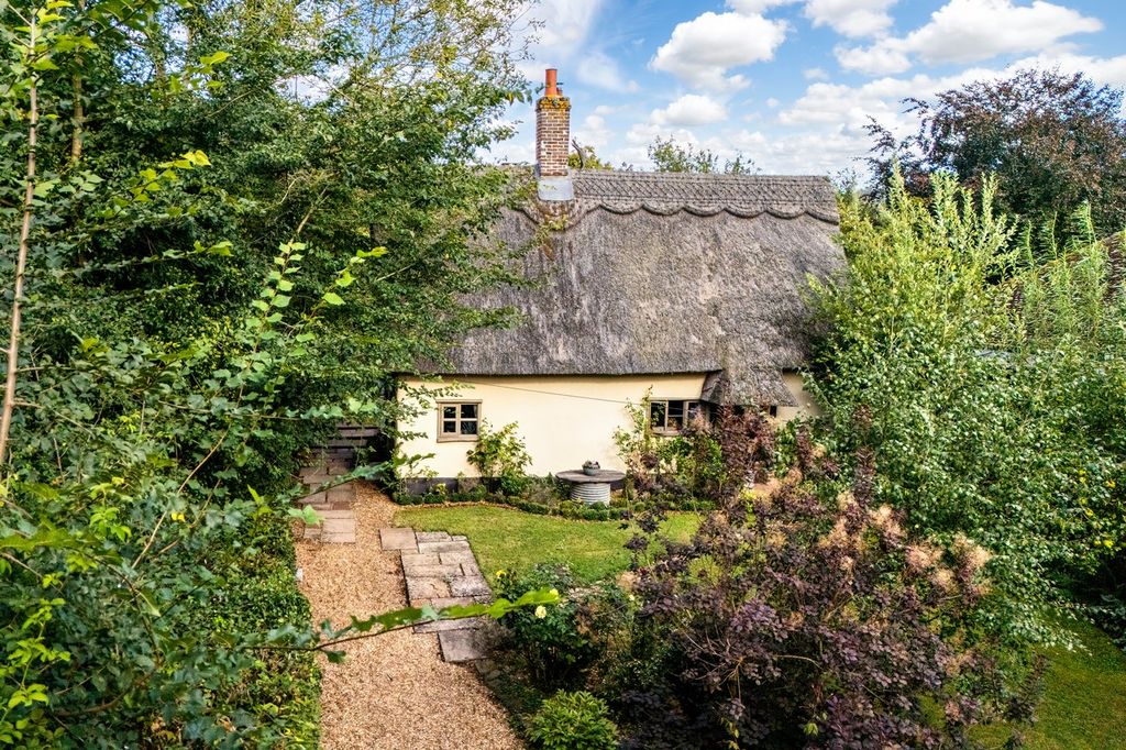 Property photo 3 of 30 Willow Cottage-2
