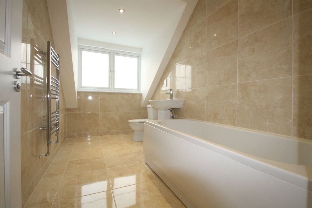 Property photo 3 of 6 Picture No. 01