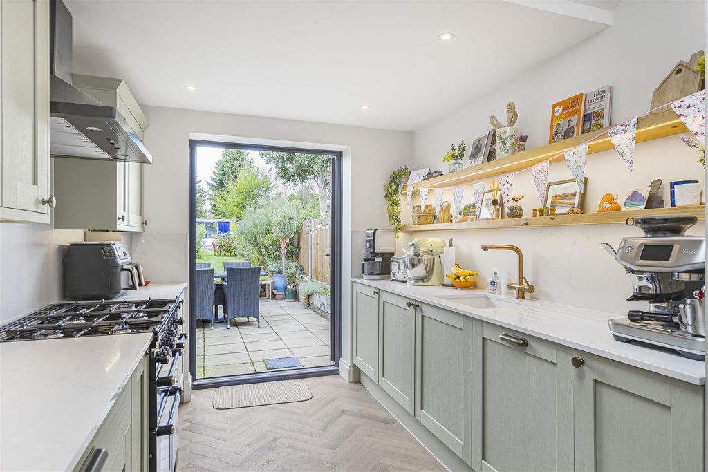 Property photo 2 of 24 19_62783.Jpg