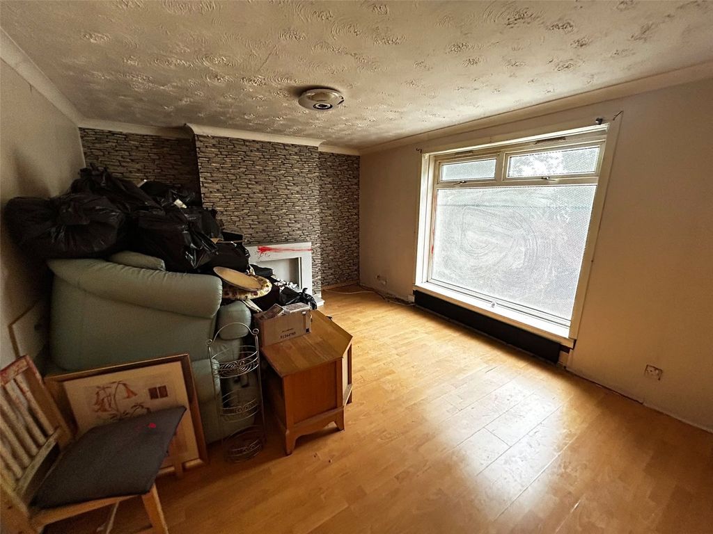 Property photo 3 of 6 Picture No. 03
