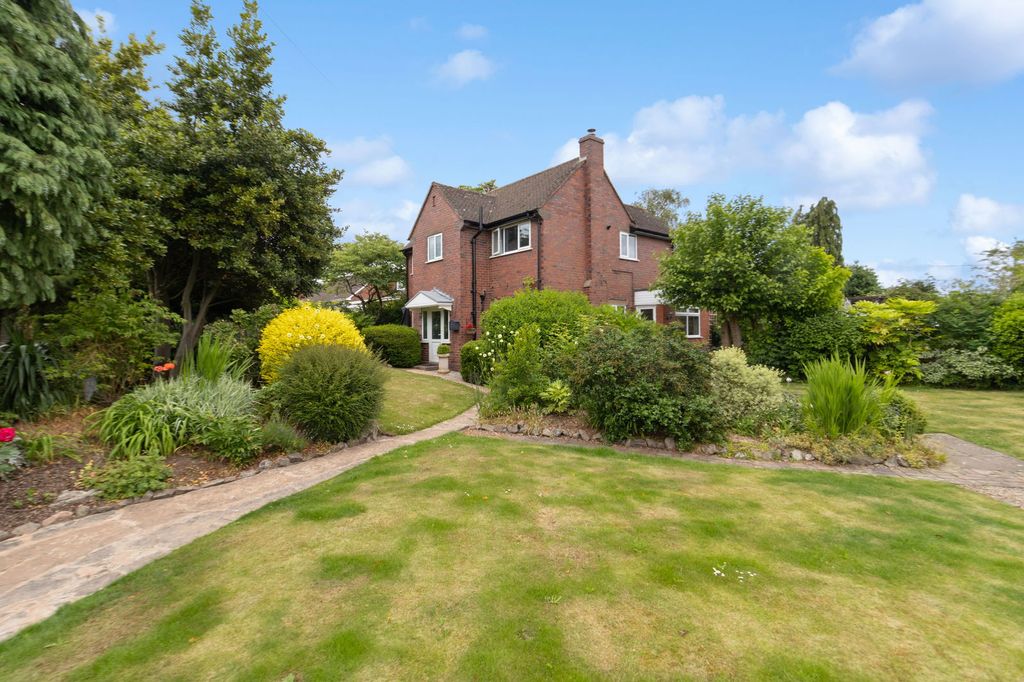 Property photo 2 of 20