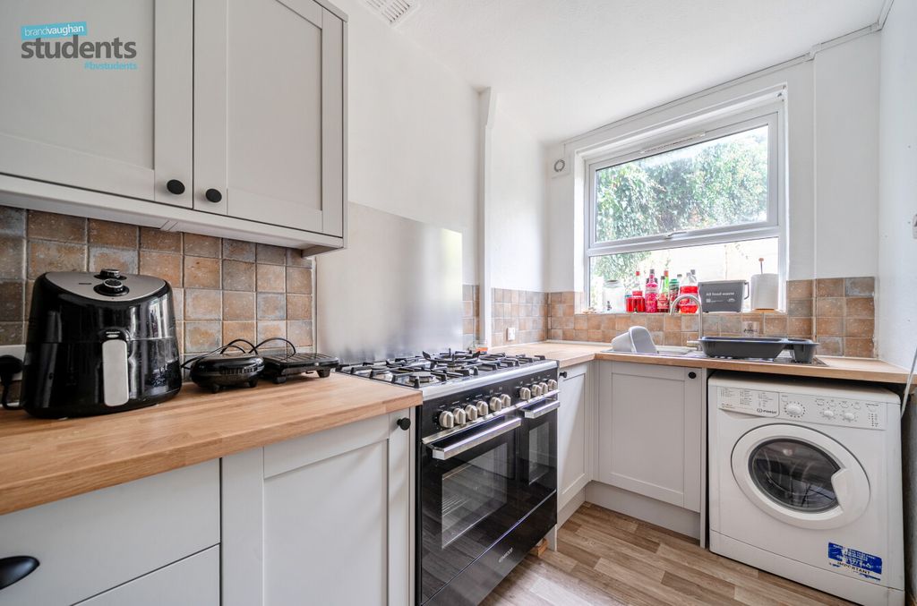 Property photo 1 of 10 49c3d709-0d60-4Af...