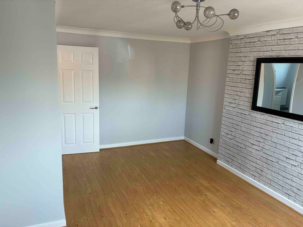 Property photo 2 of 10 Photo