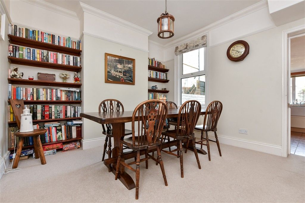 Property photo 3 of 12 Dining Area