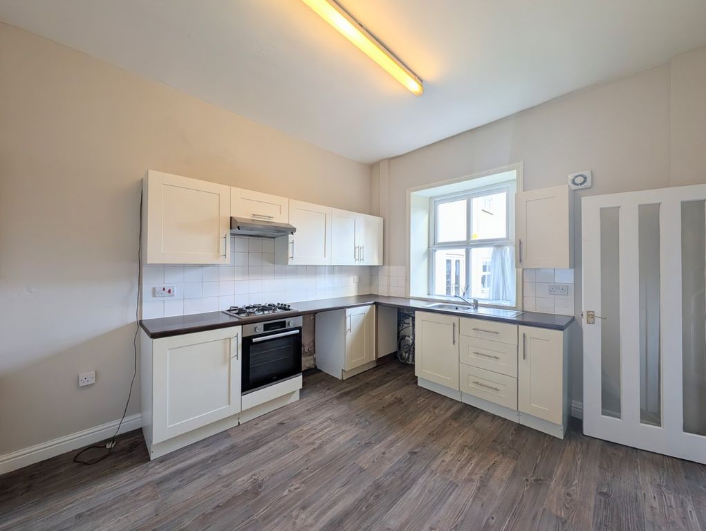 Property photo 2 of 29 Picture No. 08