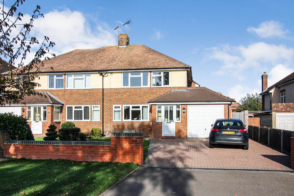 Property photo 1 of 12