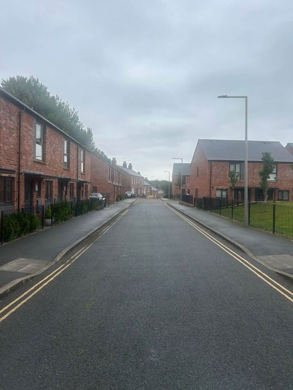 Property photo 2 of 3