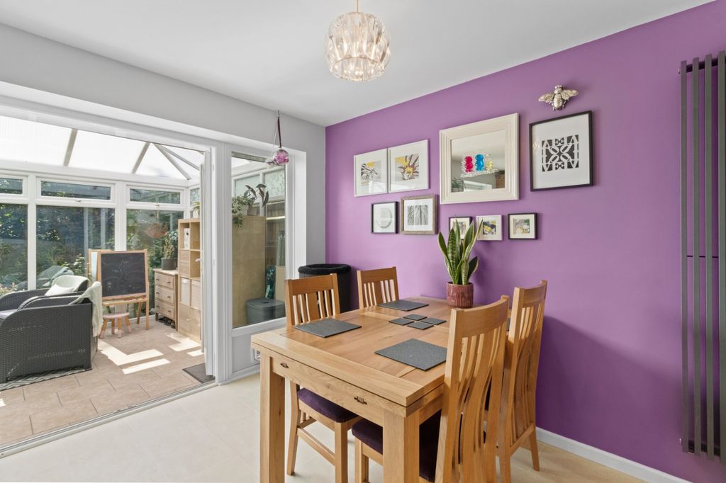 Property photo 3 of 18 Dining Area
