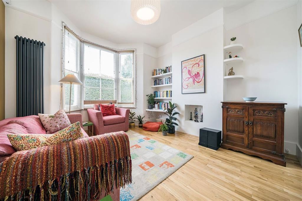 Property photo 2 of 12