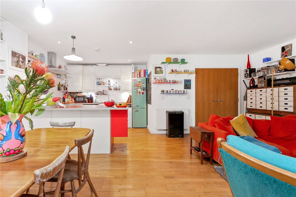 Property photo 1 of 11 Picture No. 13