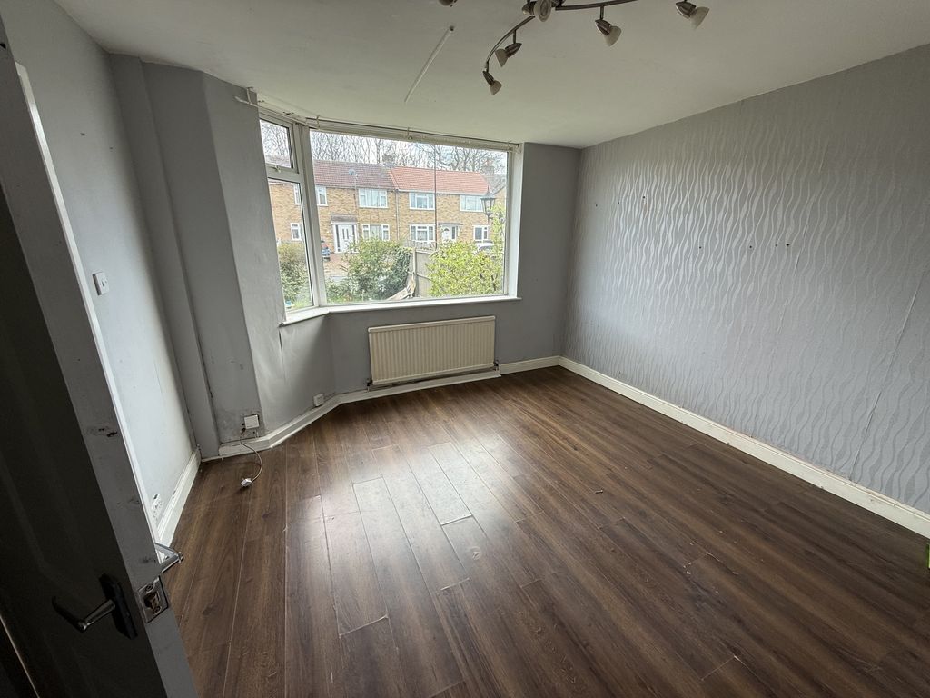 Property photo 2 of 8 Img_9820