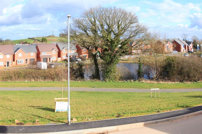 Property photo 3 of 21 Photo 19