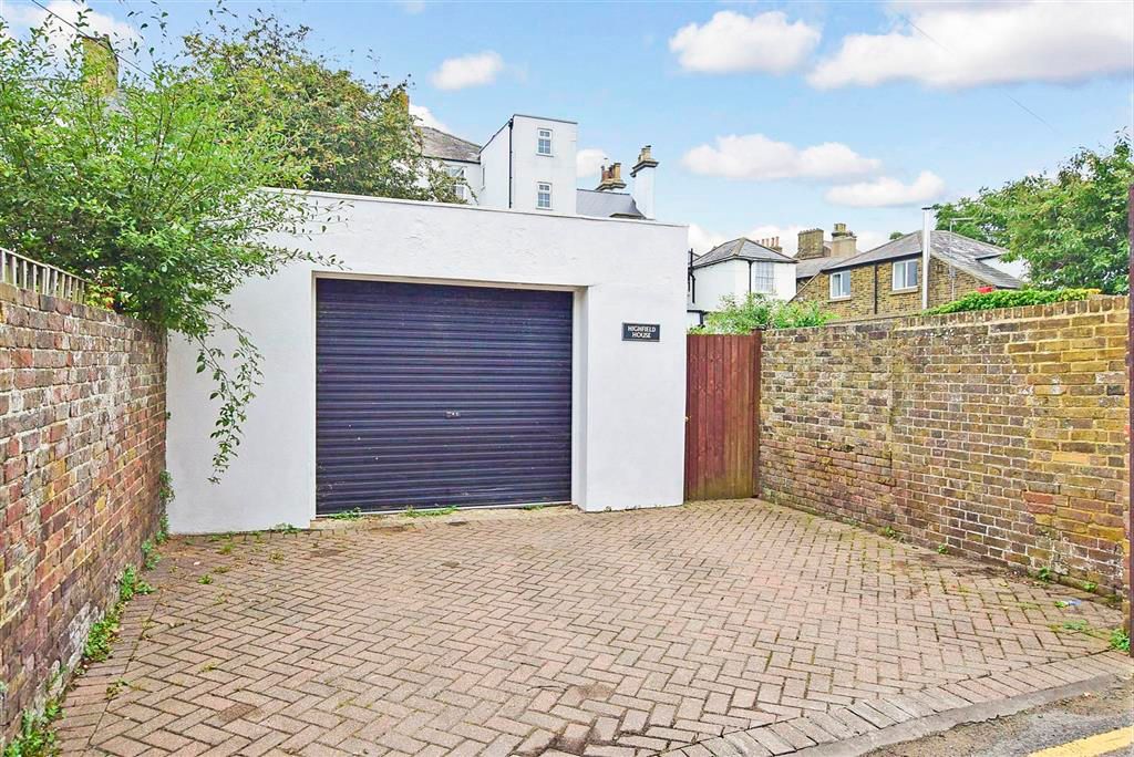 Property photo 2 of 13 Garage