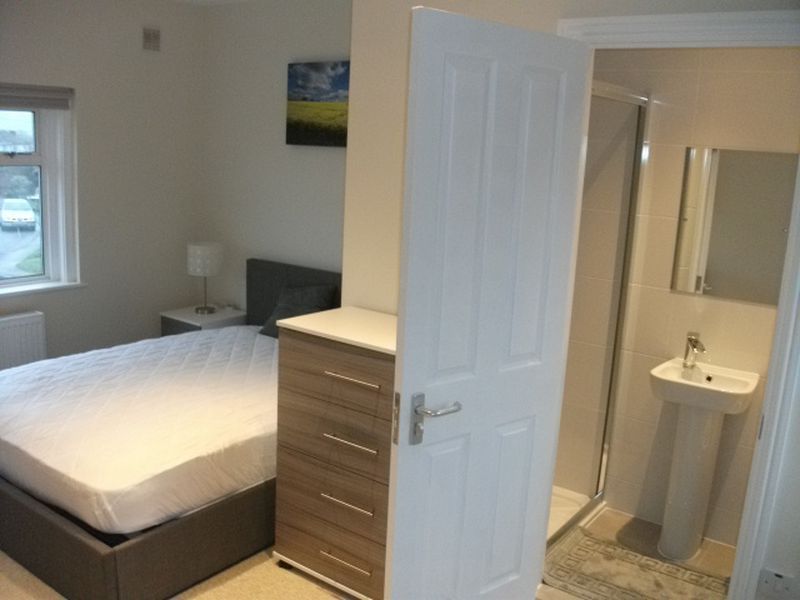 Property photo 3 of 9 Photo 9