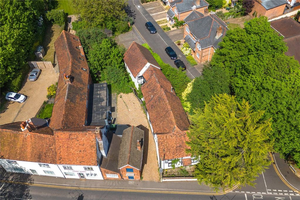 Property photo 2 of 13 Picture No. 16