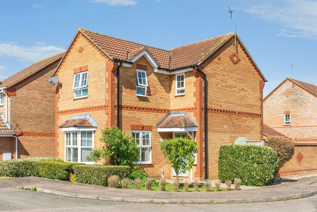 Property photo 1 of 18