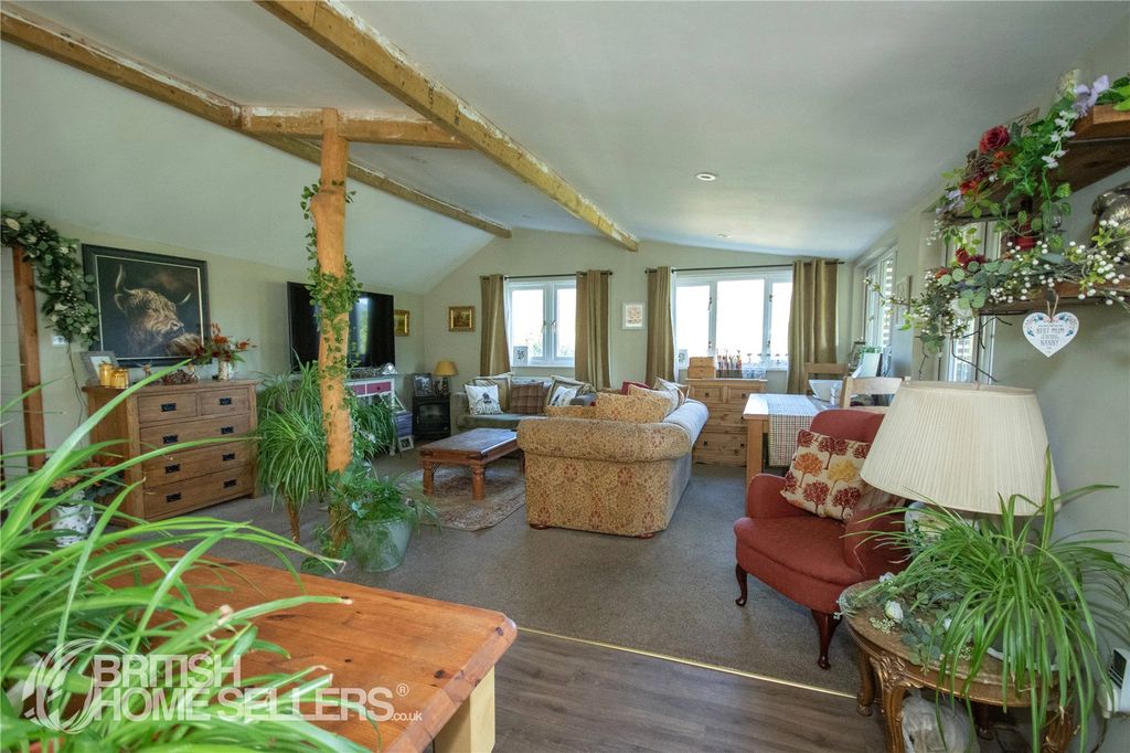 Property photo 3 of 21 Picture No. 22