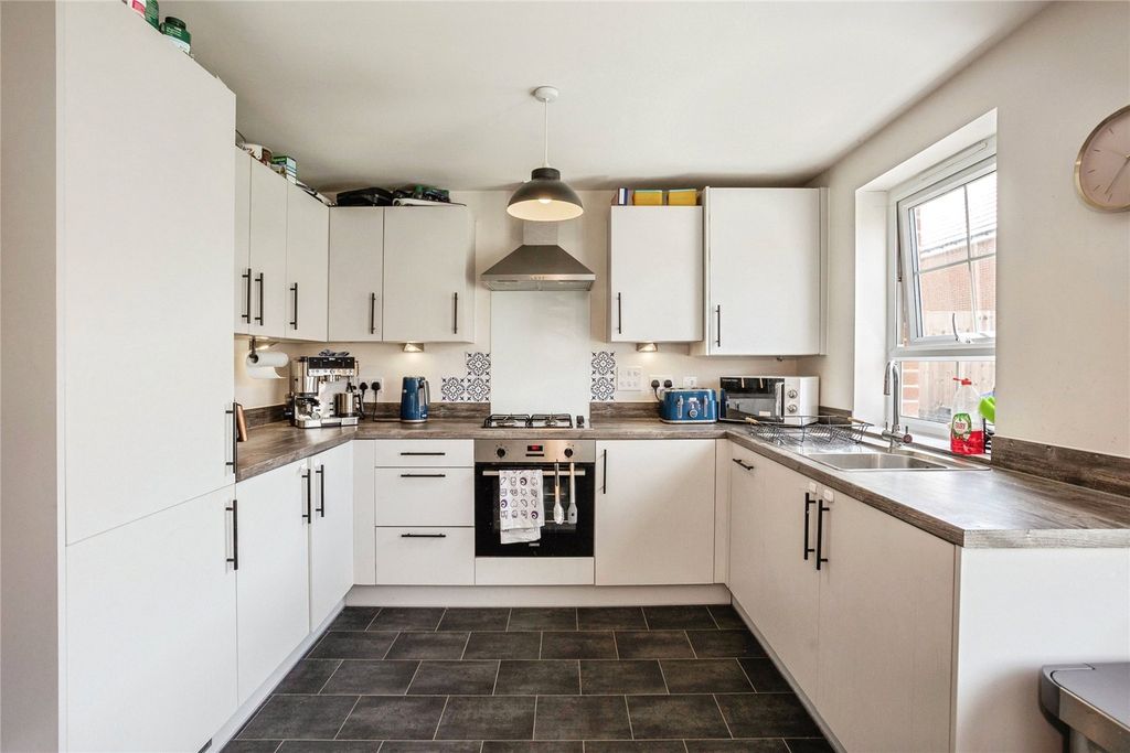 Property photo 3 of 18 Picture No. 22