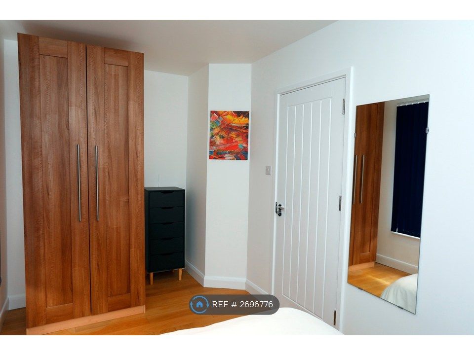 Property photo 2 of 7 Bedroom