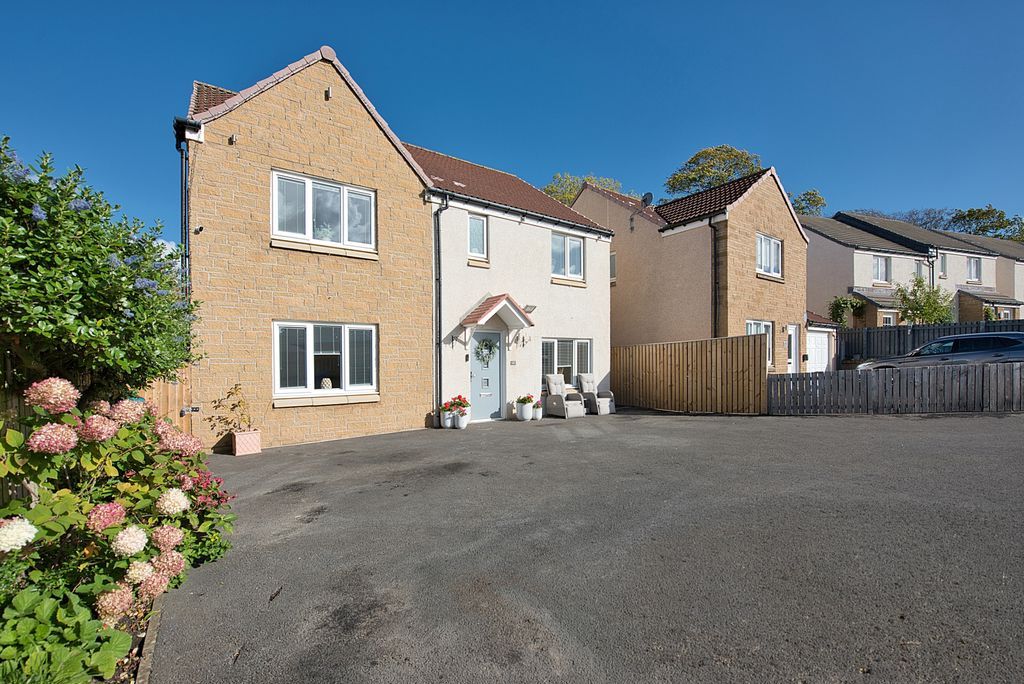 Property photo 1 of 35 External