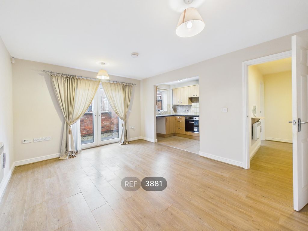 Property photo 3 of 12 Living/Dining Room