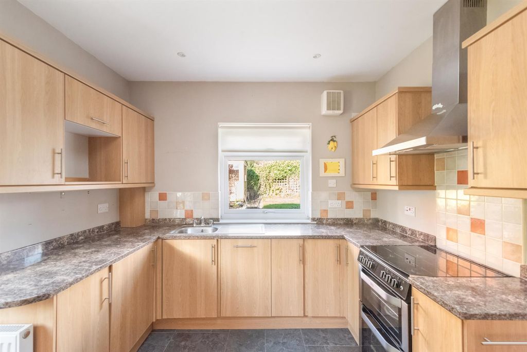 Property photo 3 of 17 12.Jpg