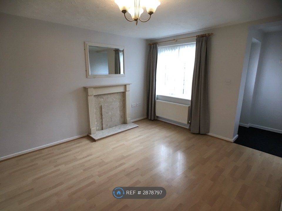 Property photo 2 of 12 Lounge