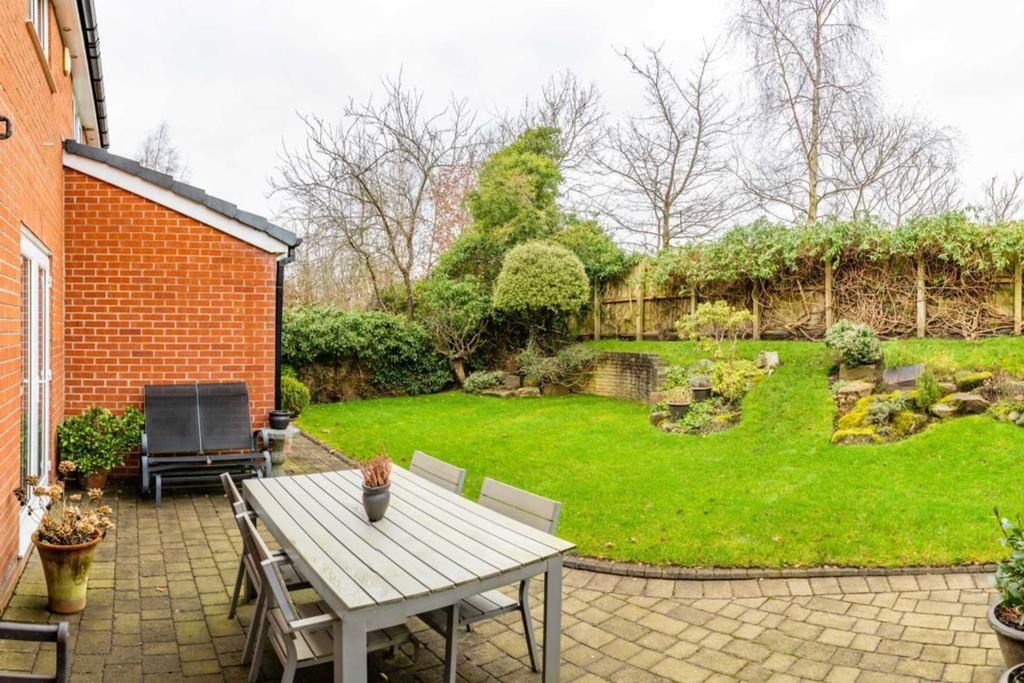 Property photo 3 of 35