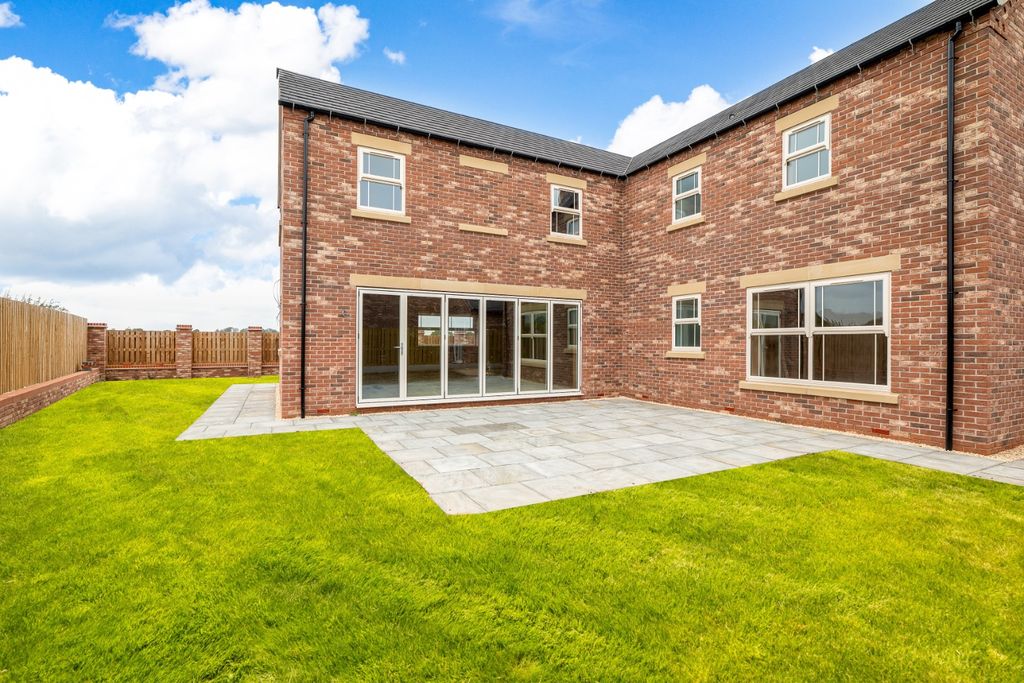 Property photo 2 of 7 4634642