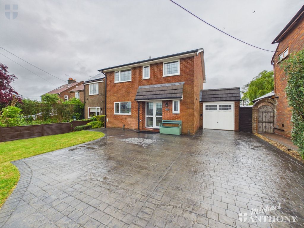 Property photo 1 of 16 Cam03852G0-Pr0689-Still017