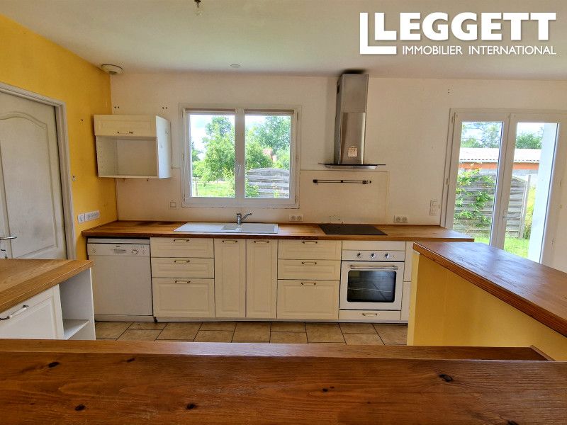 Property photo 2 of 10