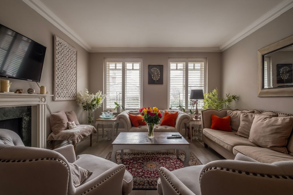 Property photo 3 of 23