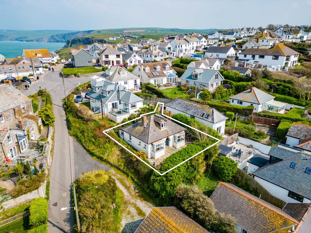 Property photo 1 of 17 Pathways