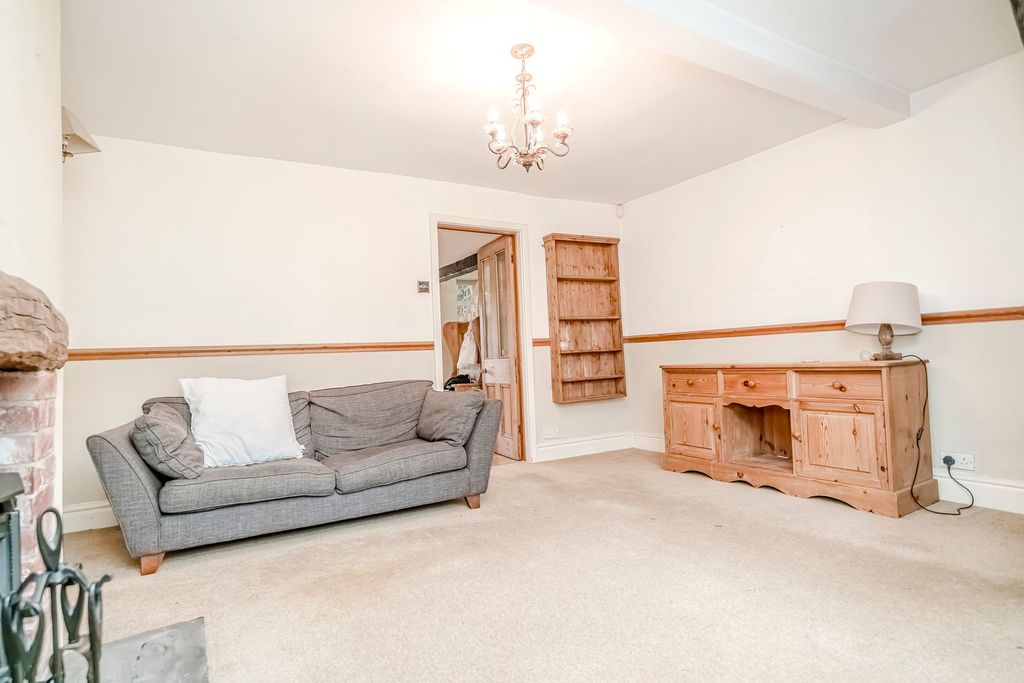 Property photo 2 of 41