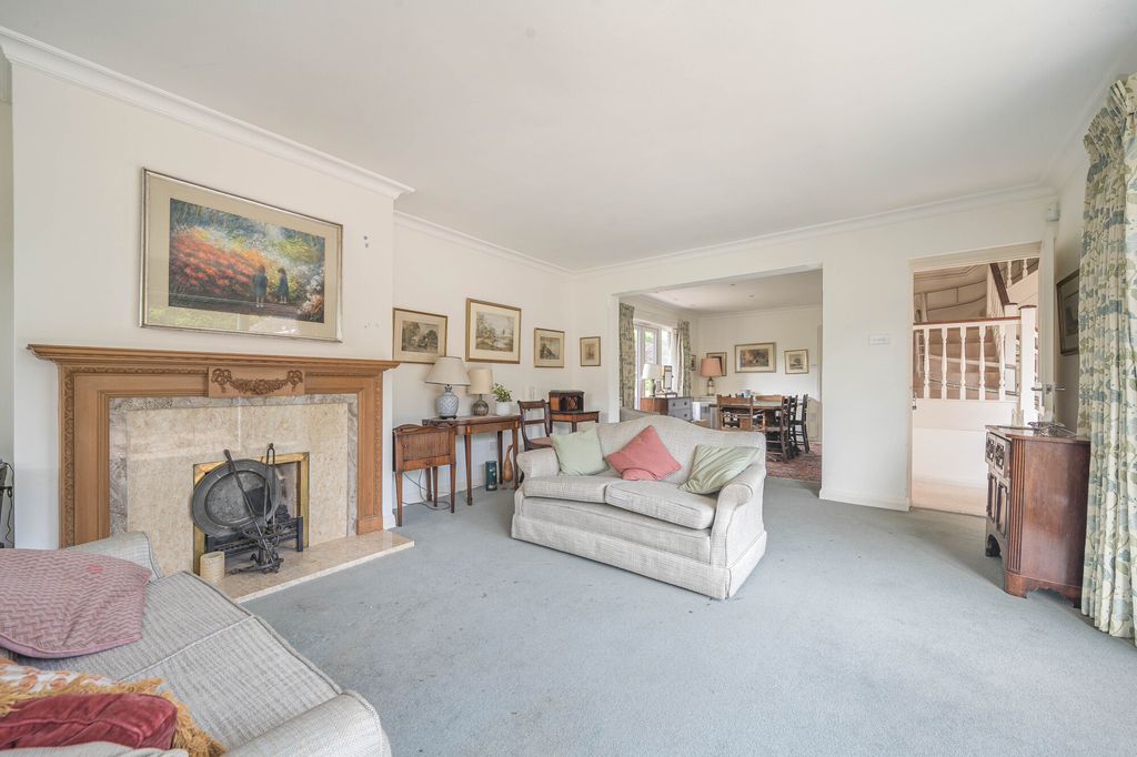 Property photo 3 of 19