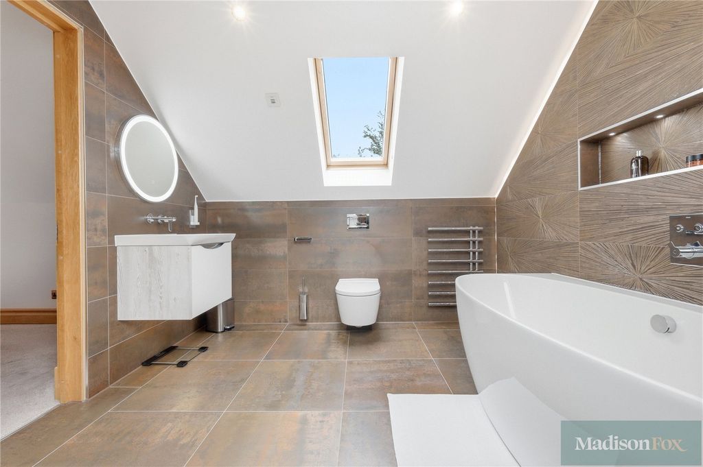 Additional image 39 of 5 bed detached house for saleWest View, Loughton, Essex IG10