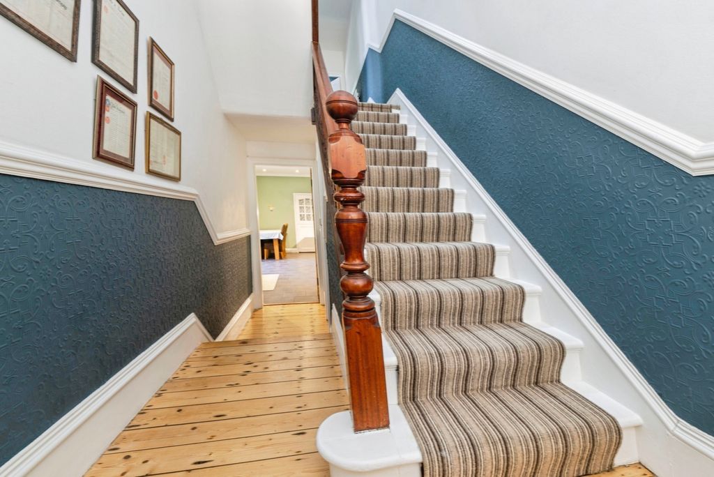 Property photo 2 of 18 Pbox-Img.Jpg