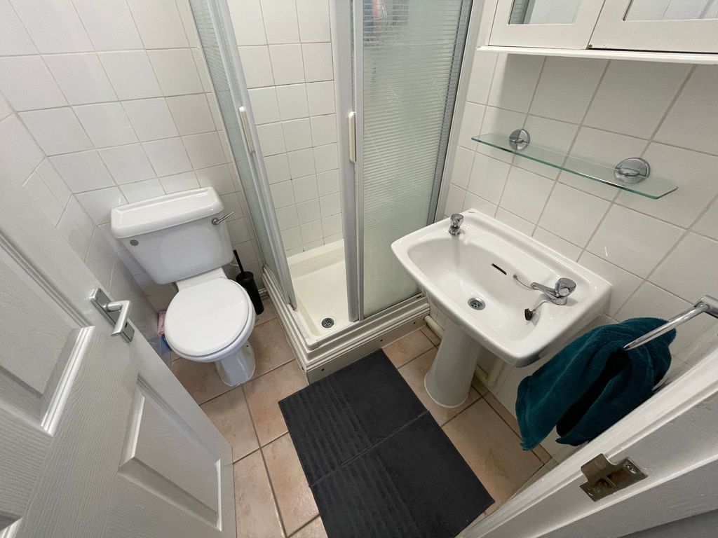 Property photo 2 of 4