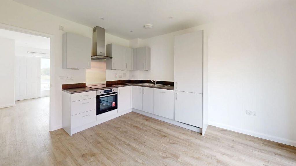 Property photo 2 of 6 Kitchen.Jpg