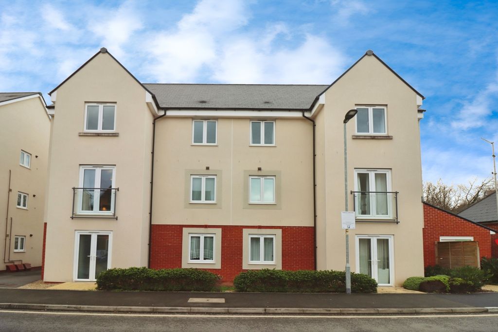 Property photo 1 of 12 Pbox-Img.Jpg