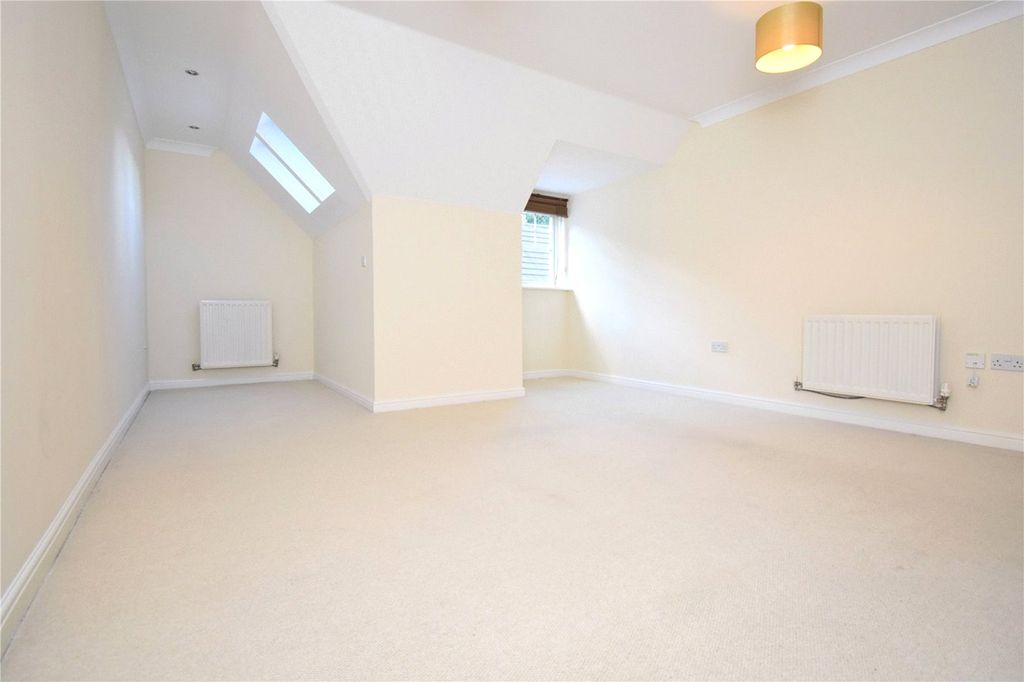 Property photo 3 of 8 Picture No. 05