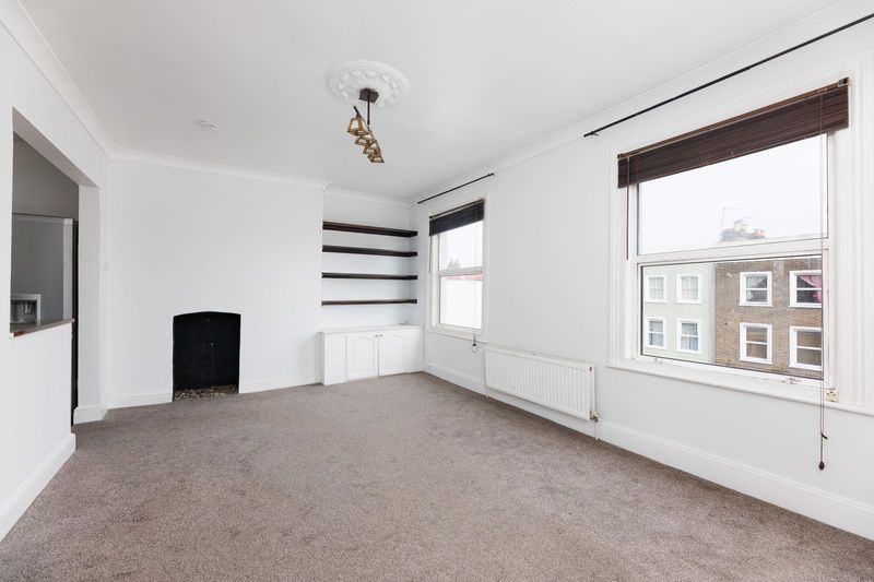 Property photo 2 of 8 Photo 1