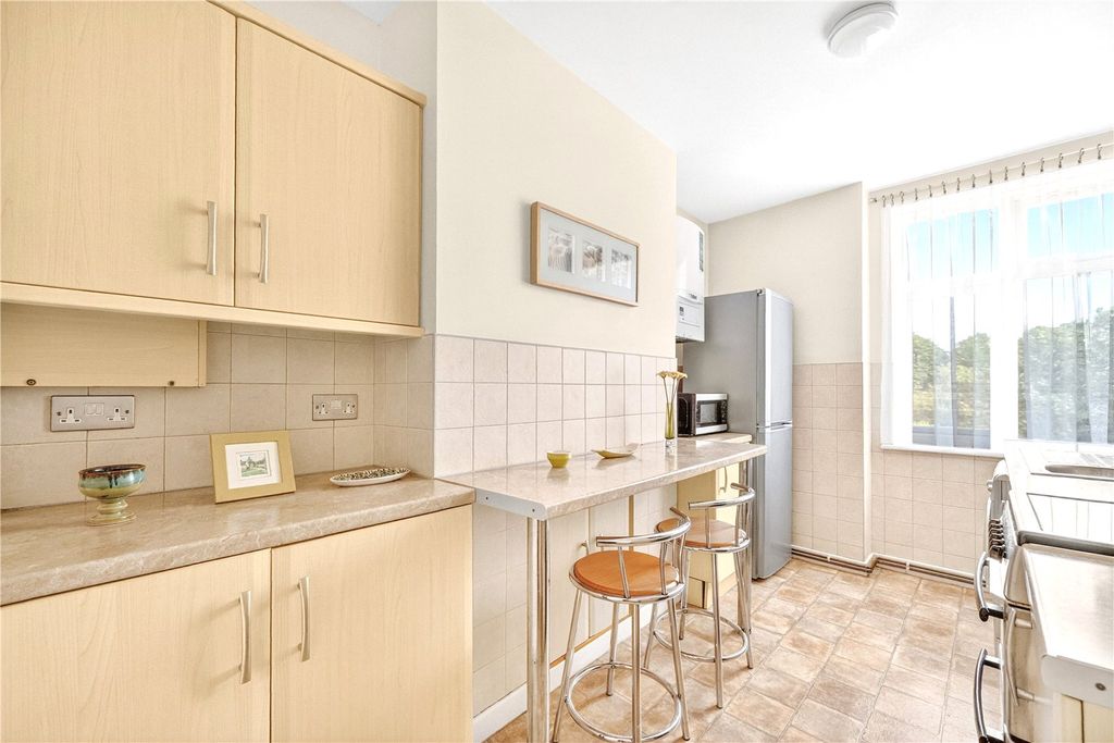 Property photo 1 of 12 Picture No. 14