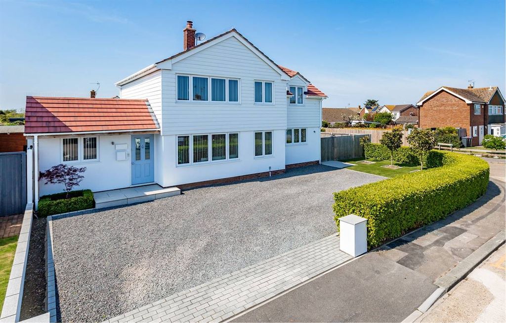 Property photo 1 of 41