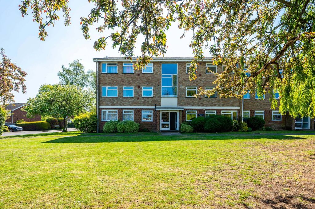 Property photo 2 of 10