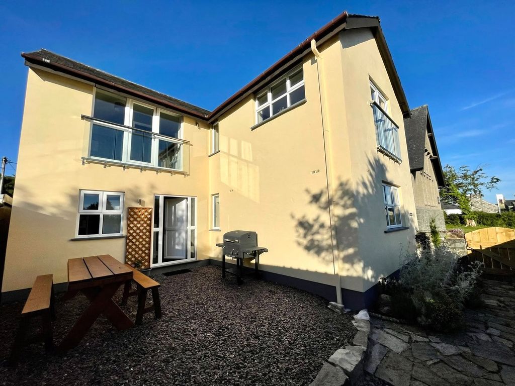 Property photo 1 of 33 Picture No. 39