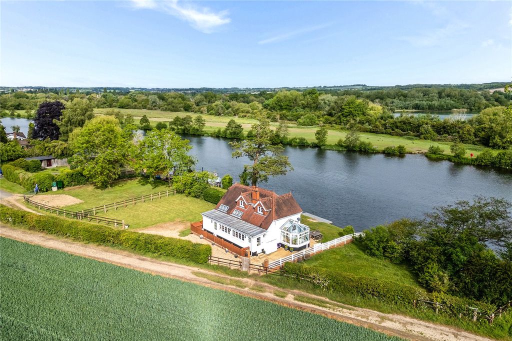 Property photo 1 of 14 Drone