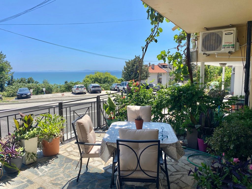 Property photo 1 of 26